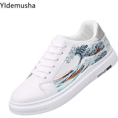 Spring Mens Vulcanized Shoes Graffiti Canvas Men Shoes Low-up Loafers Male Casual Shoes Fashion Autumn PU Shoes Men Sneakers