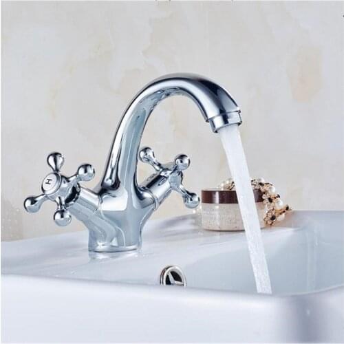 Basin Faucets Single Handle Chrome Brass Faucet Hot Water and Cold Water Sink Faucet Mixer Taps Bathroom Faucet Lavatory Mixer