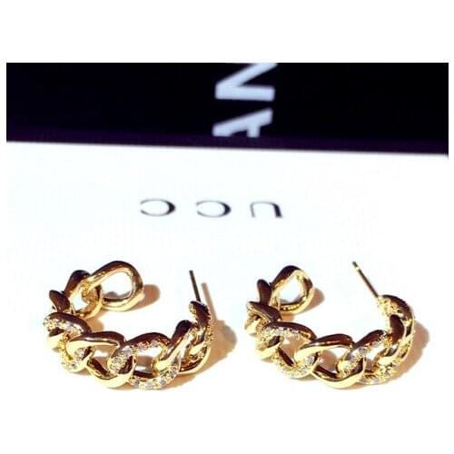 2021 Trend New Luxury Fashion Personality Large Stud Earrings for Women Personalized Birthday Gift for Female Wholesale