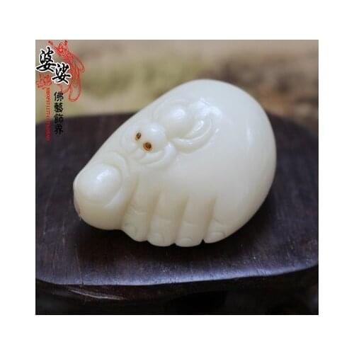 Natural ivory fruit hand carving know happy hand hanging Buddha foot wealth sculpture statue home decoration wedding
