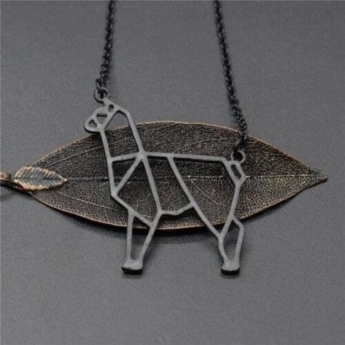 4 Colors Origami Alpaca Necklace Origami Alpaca Charm Female and Male Gift Necklace Fashion Women Jewellery Geometric Jewellery