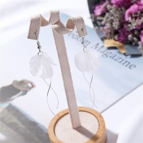 Trendy Ladies Flower Petal Shell Earrings For Women Drop Earrings Female Fashion Dangle Earrings Boho Beach Jewelry Gift