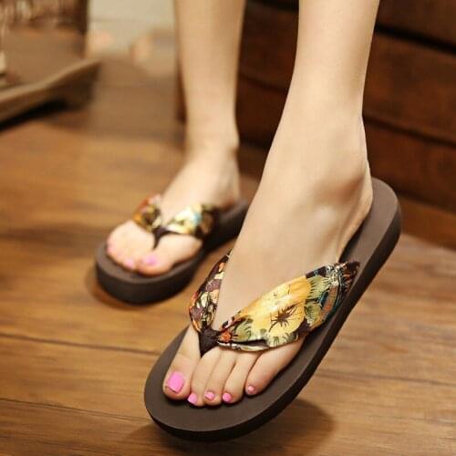 2021 Summer Womens Slippers Bohemian Satin Slope Heel Female Sandals Beach Flats Anti Slip Clip Foot Flip Flops Large Size