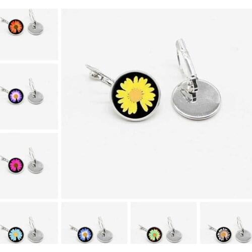 Wholesale Daisy Sun Flower Glass Earrings French Ear Hook Fashion Lady Jewelry Gift Earrings
