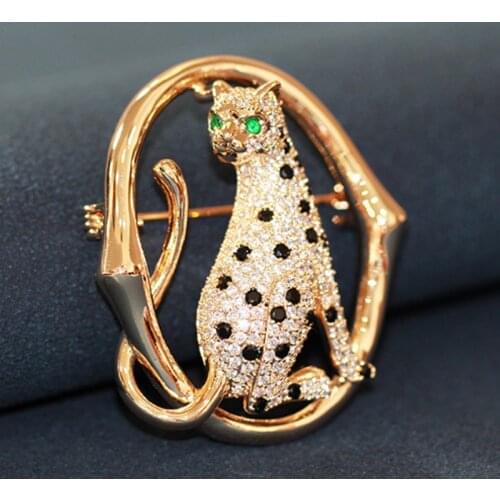Zlxgirl mens wedding brooches jewelry high cubic zircon copper gold color scarf pins for men couple gifts jet Enamel animal pin