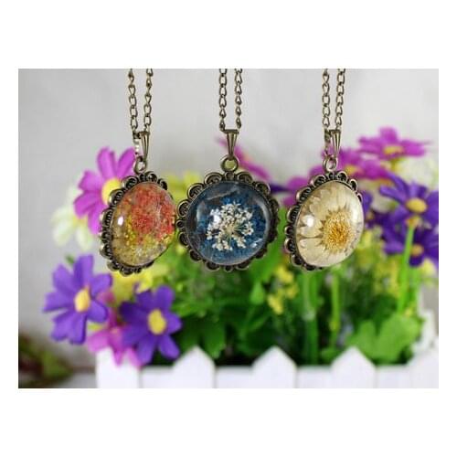 2PCS 25MM Real Flower Pendant Necklace,Botanical Necklace, Nature,Real Daisy Encased in Resin,Pressed Flower Jewelry