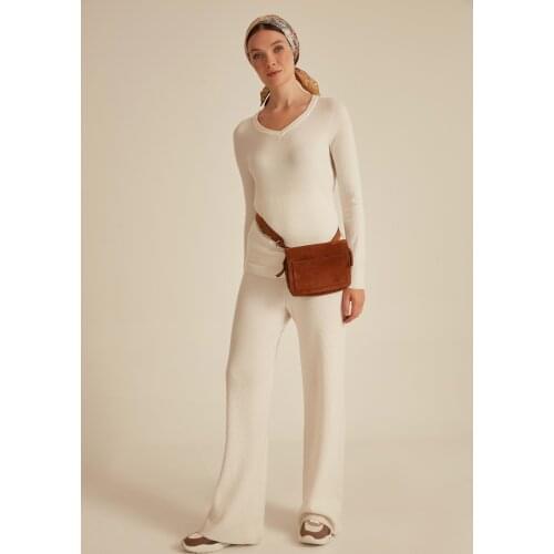 Seamless Whole Garment Ribana Beli Fitted Knitwear Sweater-Ecru