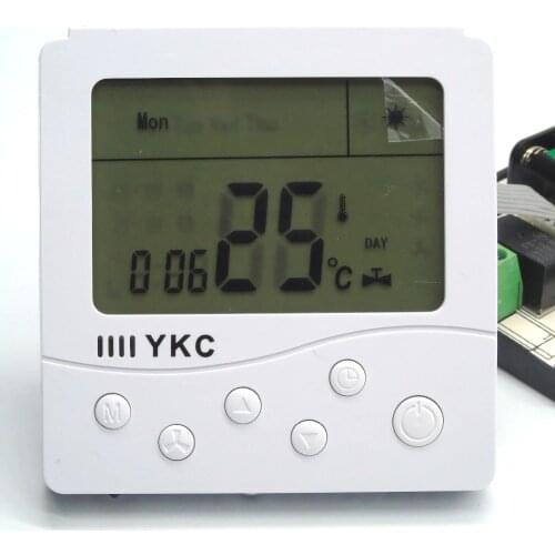 7*24 Programmable gas boiler thermostat with two AA* 1.5V alkaline batteries