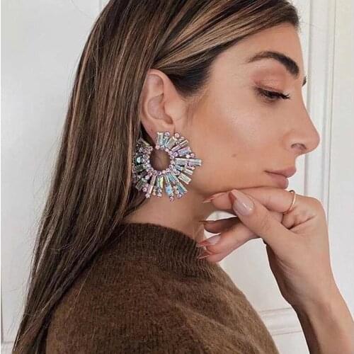 Trendy Womens Wear Shiny Rhinestone Pendant Stud Earrings Modern Girls Fashion Jewelry Accessories Hot Dinner Party Jewelry