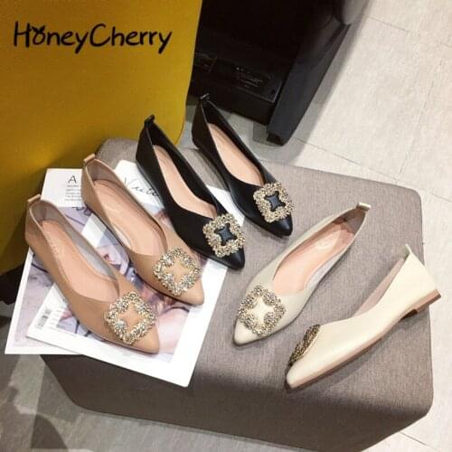 2019 Women Shoes Autumn New Egg Roll Shoes Korean Beige White Pointed Metal Drill Ladies Low Heel Shoes