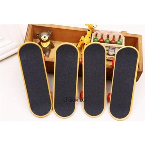 100pcs Parrot Toy Bird Practice Stand Board Hamster Toy Birds Toys Cage Skateboard Decoration Tool Supplies