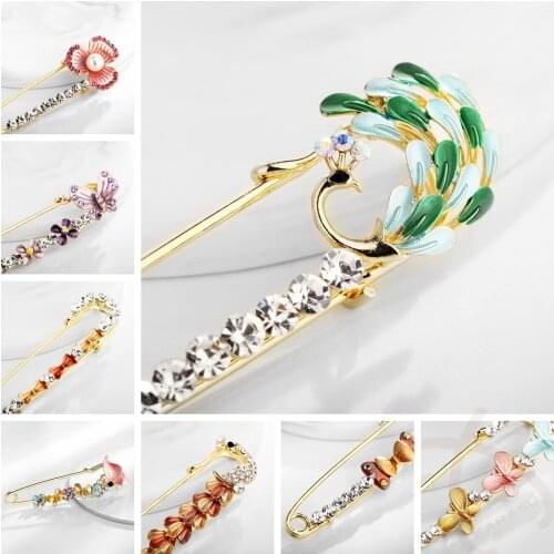Big Size Pendant Opal Charm Hijab Scarf Pins for Women Green Peacock Butterfly Insect Pearl Bowknot Brooch for Women Jewelry