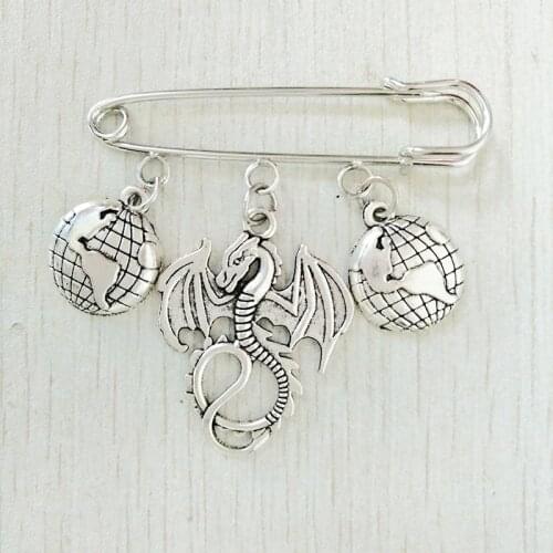 Weird brooch flying dragon earth dragon stitching sweater jewelry friend classmates fashion brooch