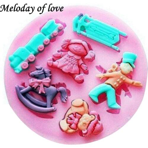 Trojan train girl doll chocolate cake decorating tools DIY fondant silicone mold for the baby shower favour gifts T0025