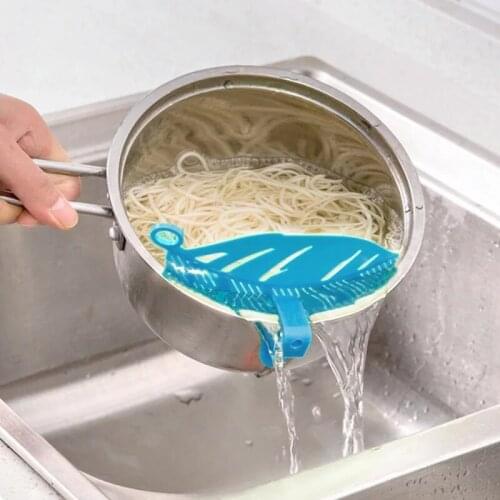 Leaf Shape Durable Shaped Drain Board Fruit and Vegetable Noodle Plastic Filter Mung Bean Noodle 4 Color Tool