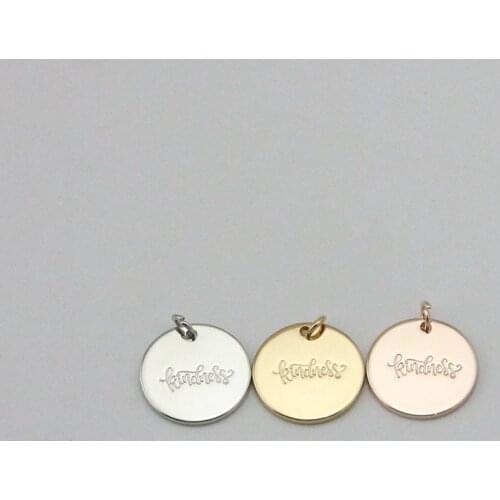 Wholesale Trendy Jewelry Disc Kindness Engraved Pendant Charm Pendant Jewelry Accessories