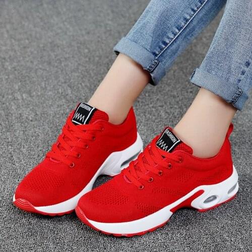 Fashion Women Lightweight Sneakers Running Shoes Outdoor Sports Shoes Breathable Mesh Comfort Running Shoes Air Cushion Lace Up