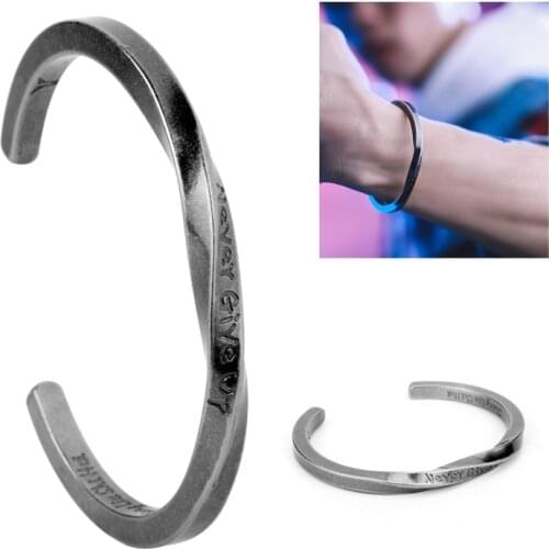 Never give up inspiration letter Bracelet mens and womens hip hop cuff bracelet bracelet fashion jewelry family gift