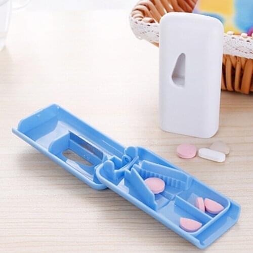 8.2*4*1.7cm Portable Pill Cases Dispenser Tablet Pill Cutter Splitter Medicine Pill Cases Splitters Cut Slicer Random Home