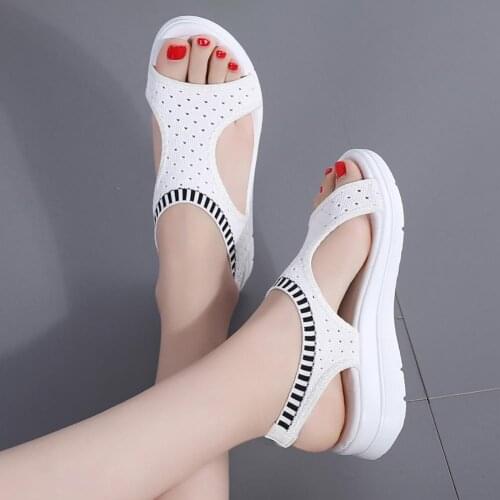 Women Open Toe Low Wedge Knitted Sandals Indoor Outdoor Platform Shoes Hollow out Platform Slippers suitable for beach Sandals