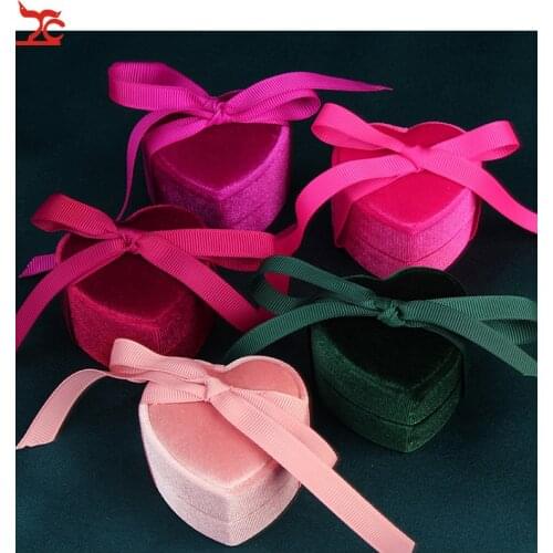 2021 new love heart-shaped velvet jewelry gift box display necklace box gift ring box heart corduroy necklace box ring box