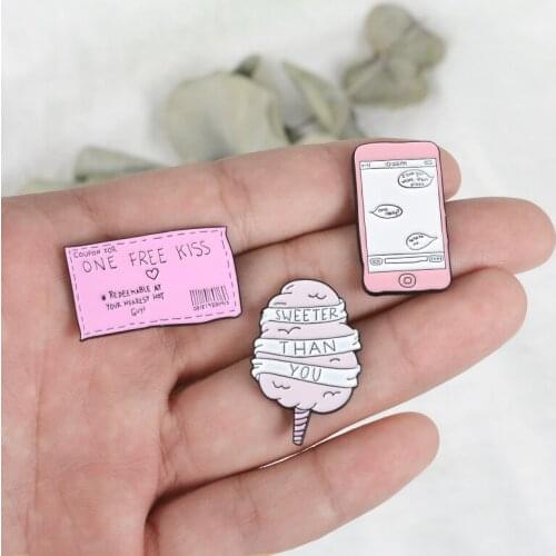Sweety Pins Kiss Coupon Candy Sugar Pink Dialog Brooches Pins for Girlfriend Denim jackets Backpack Accessories Brooch for Girls