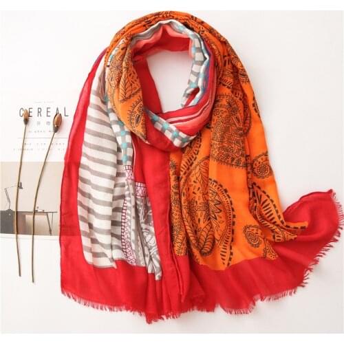 Women Fashion Light Cashew Floral Fringe Viscose Shawl Scarf Luxury Print Soft Wrap Pashmina Stole Foulards Muslim Hijab Sjaal
