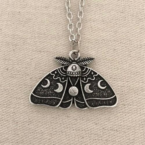 Moon Phase Luna Moth Pendant Necklaces Women Wedding Party Fashion Jewelry Chain Statement Necklace Gifts Female Bijoux