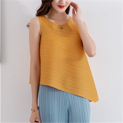 Summer 2020 Miyake pleated thin womens wear versatile loose-fitting skinny foreign style sleeveless shirt T-shirt vest tops top