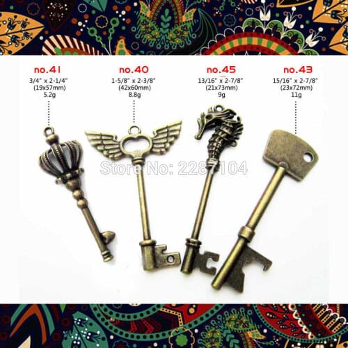 Heavy Duty Large Antique Brass Bronze Vintage Retro Old Looking Angle Wing Crown Decor Key Pendant Steampunk Charms Lock Jewelry