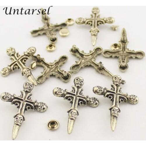 10pcs 30*45mm punk style cross crafts skull rivets fashion zinc alloy garment studs with cap horrible spikes for leather