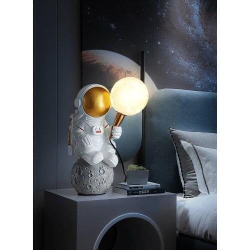 Desk lamp, bedside lamp, Nordic bedroom decoration, 3D moon lamp, creative astronaut, tabletop decoration, Nightlight