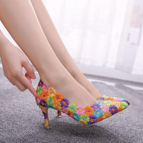 Crystal Queen Women Shoes mutilcolor Lace Wedding Shoes 7CM High Heels Big Size Shoes Sweet Pumps Princess Party Heels