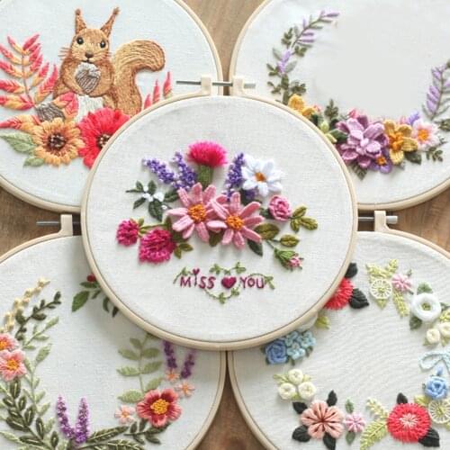 Embroidery Kit European Floral Embroidery Diy Material Kit With Embroidery Hoop 30 * 30 Cm