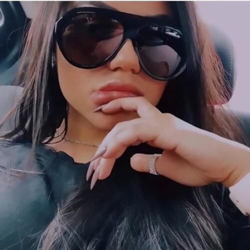 Vintage Black Sunglasses Women Featuring Straight Bridge Luxury Brand Designer Sun Glasses Men Trendy Plastic Eyewear UV400