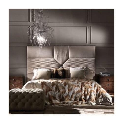 Modern Nordic style solid wooden double bed with European style drawers night stands for bedroom hotel