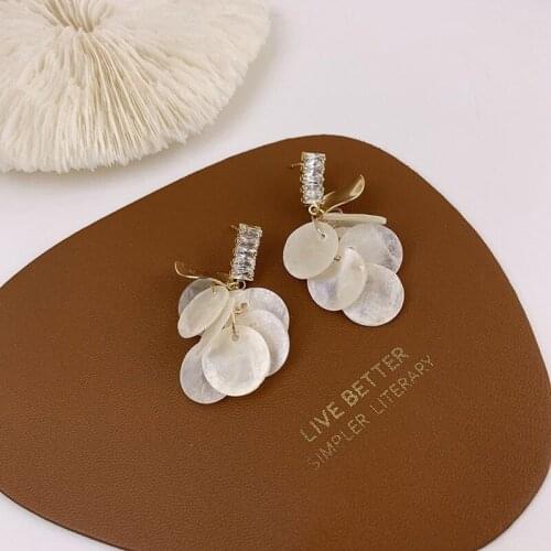 VSnow Fairy Cubic Zircon Circle Shell Long Tassel Dangle Earring for Women Gold Color Metallic Statement Earring Jewellery