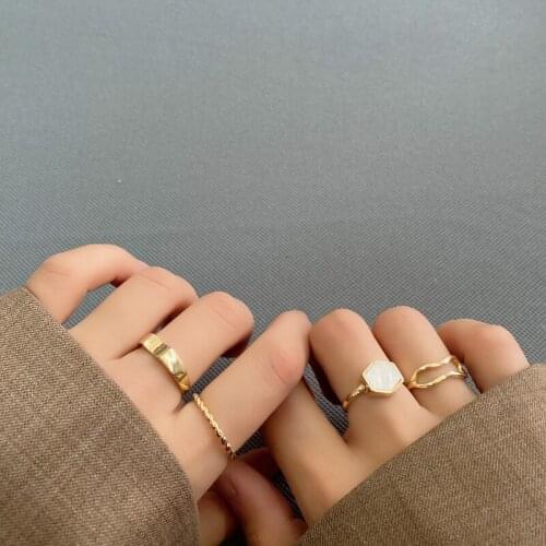 4 Pcs Punk Twist Joint Ring Sets for Women Geometric Fashion Hiphop Minimalist Gold Color Creative Rings Party Fashion Jewelry