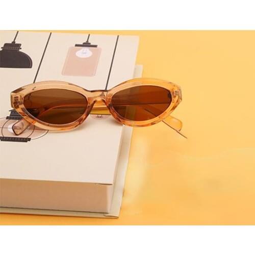 Vintage Sunglasses Women Cat Eye Sunglasses Retro Leopard Black Red Fashion Driving Glasses Girls Cute Small Frames