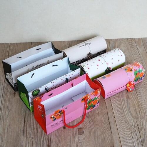 100pcs/lot 3 Style Creative design Cake Roll Portable Handle Box Japanese Style Swiss Roll Gift Box Bag Wholesale