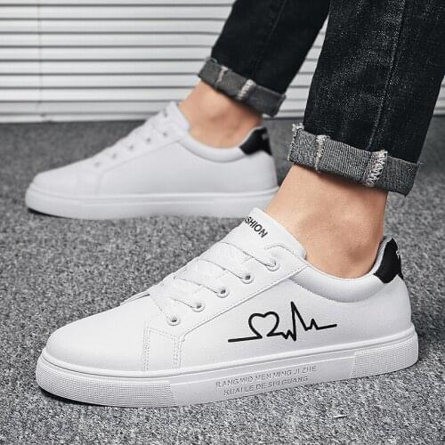 Men Shoes Skateboard Shoes Classic Wild Couple Skateboard Shoes Women Walking Shoes White Black Sport Shoes Unisex Sneakers Trai