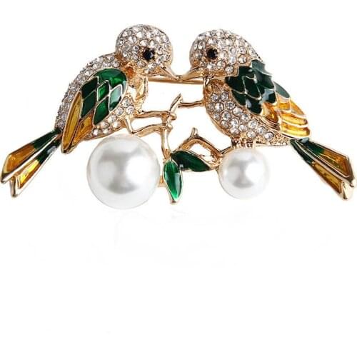 Stunning Crystals And Imitation Pearl Cute Birds Brooch Fashion Gift Corsage Jewelry Lady Suit Collar Pin