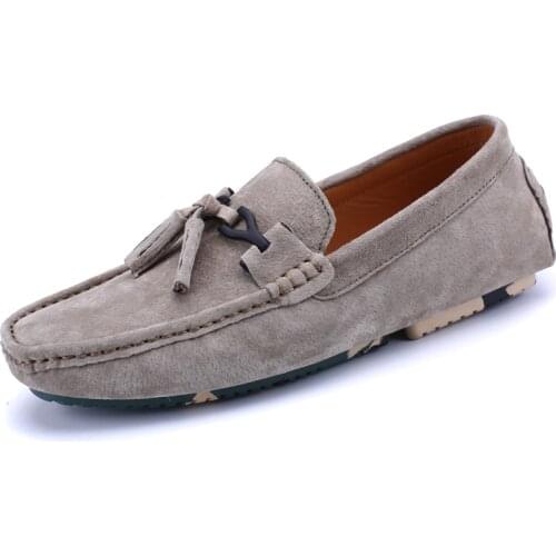 2021 New Suede Leather Retro Tassel Loafers for Men Rubber Sole Non-slip Moccasin Daily Slip-on Comfort Light Flat Driving Shoes