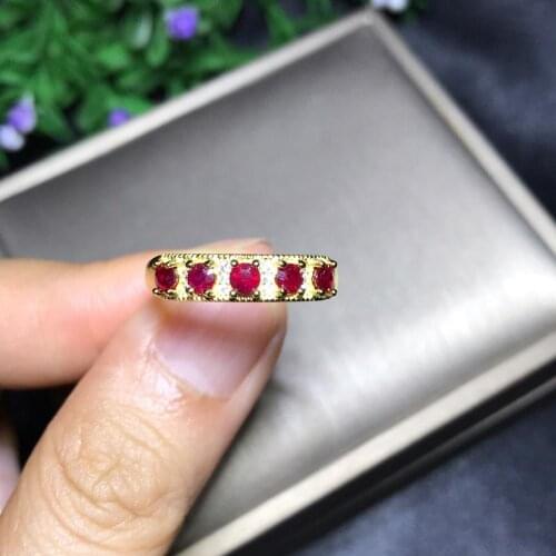 S925 silver inlaid ruby ring main stone size: round 3 mm can be adjusted! Vitreous crystal clean and beautiful colors