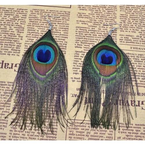 The new fashion Bohemian style of 2017 exaggerated for women with colorful peacock colored feathers stud earring