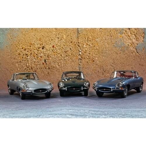 1:18 Kyosho For JAGUAR F-TYPE Roadster 60th anniversary Diecast Car Model Kids Gift Collection Green:Blue:Silver Metal,Plastic