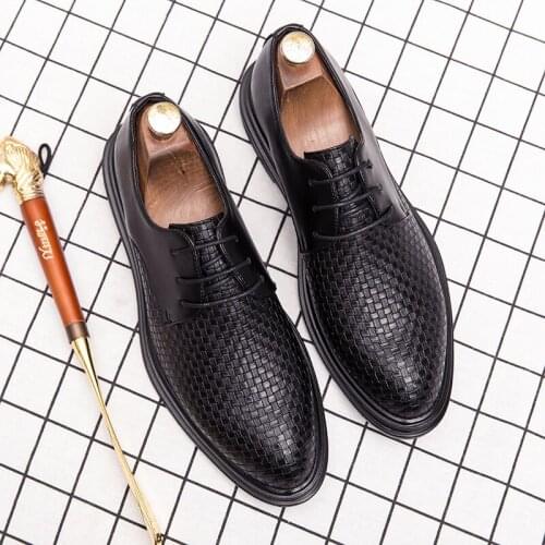 2020 spring new hot selling mens shoes fashion natural leather plaid business mens lace-up shoes outdoor social mens shoes