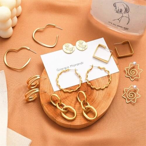 Gold Metal Earrings 2021 Irregular Personality Geometric Earings for Women Female Retro Wave Circle Hollow Out Dangler Jewelry