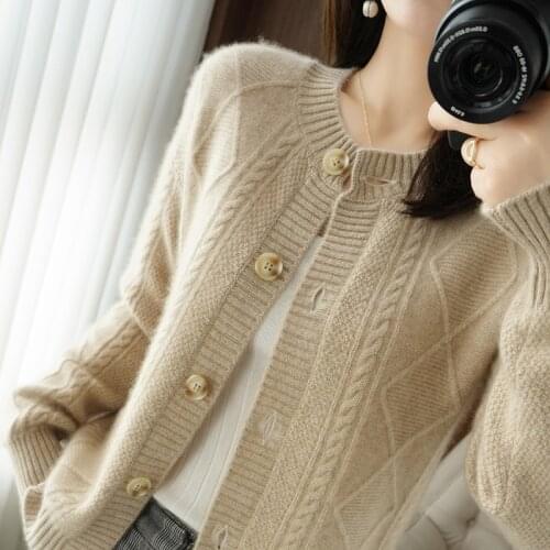 21 100% pure wool sweater full sleeve knitted cardigan O-neck warm and comfortable new coat cashmere sweater Spring and Autumn