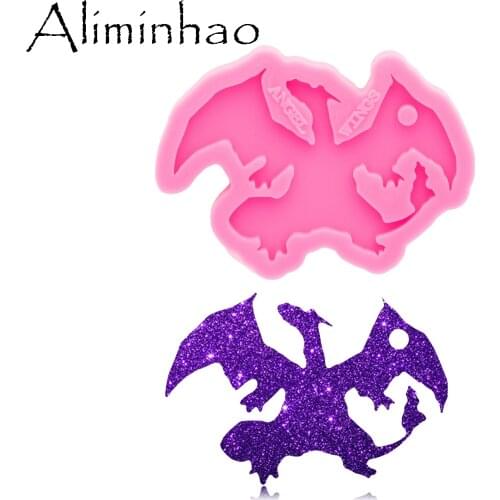 DY0759 Super Glossy Flying dragon Resin Mold, Craft Keychain ,Silicone Mould for DIY Necklace jewelry Epoxy Crafting